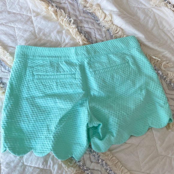 Lily Pulitzer buttercup shorts - Picture 3 of 4